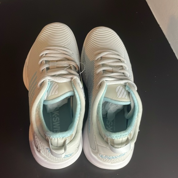 K Swiss Hypercourt Supreme Women’s Size 6 NIB - Picture 7 of 9